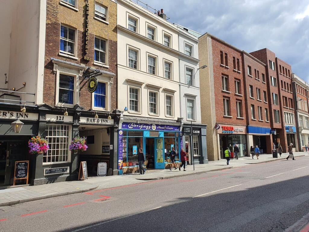 Office to lease in 1 Kentish Buildings Borough High Street