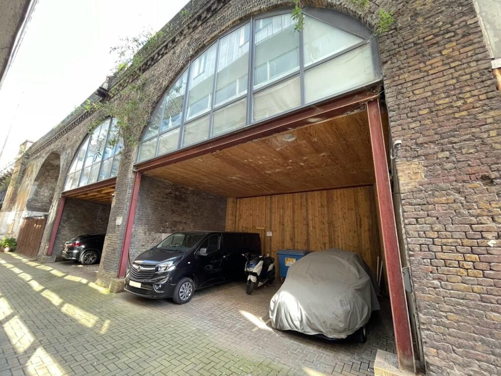 Main image of property: Arch 42, Kings Bench Street, London, SE1 0QX