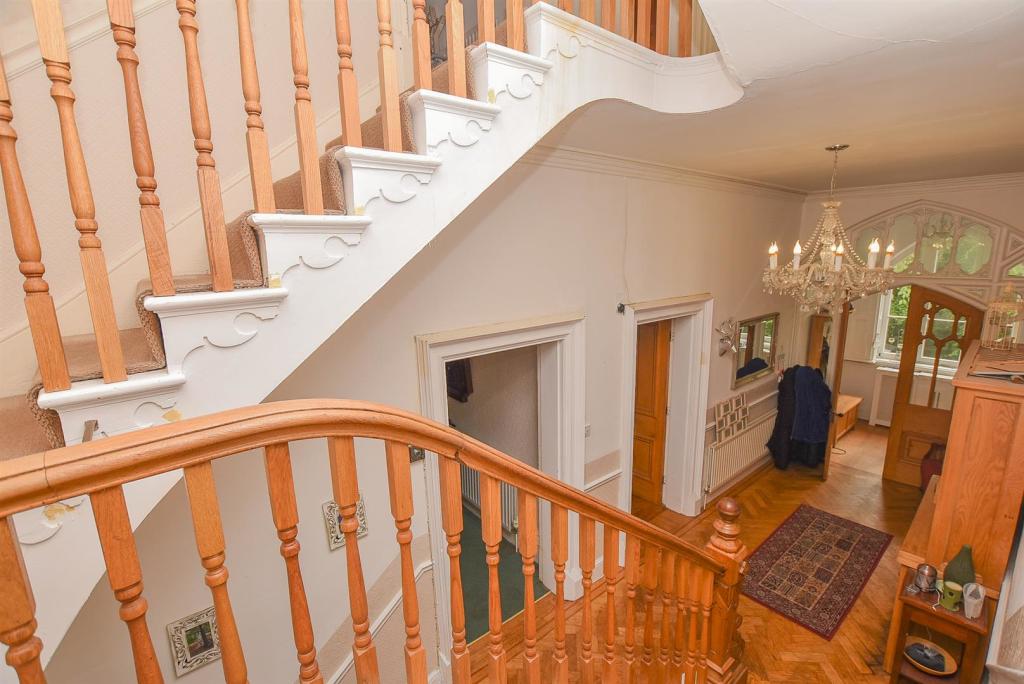 6 bedroom detached house for sale in Spital Road, Bromborough, CH62