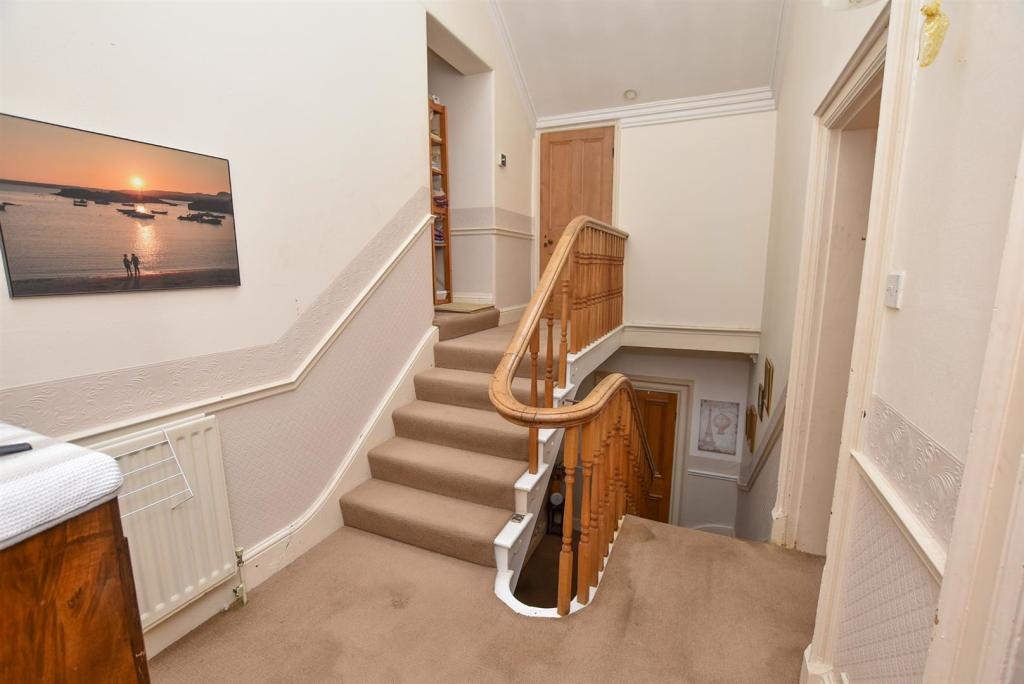 6 bedroom detached house for sale in Spital Road, Bromborough, CH62