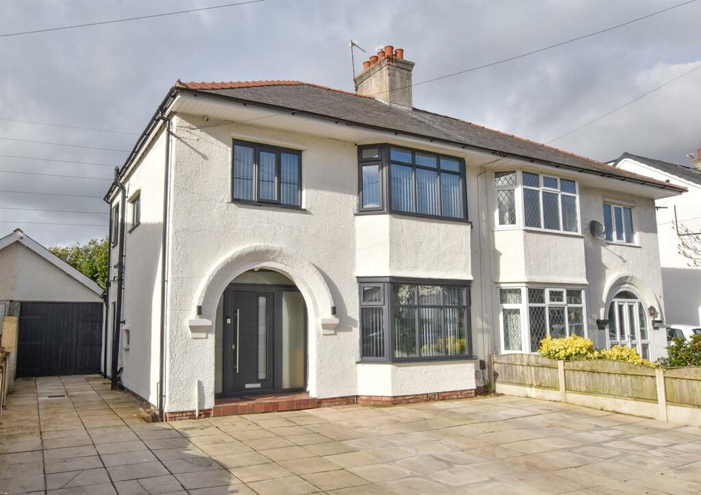 3 bedroom semidetached house for sale in Carlett Boulevard, Eastham, CH62