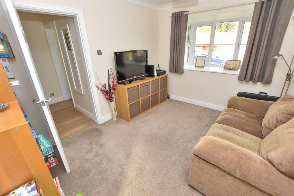 Additional property image - Ormesby Grove, Raby Mere