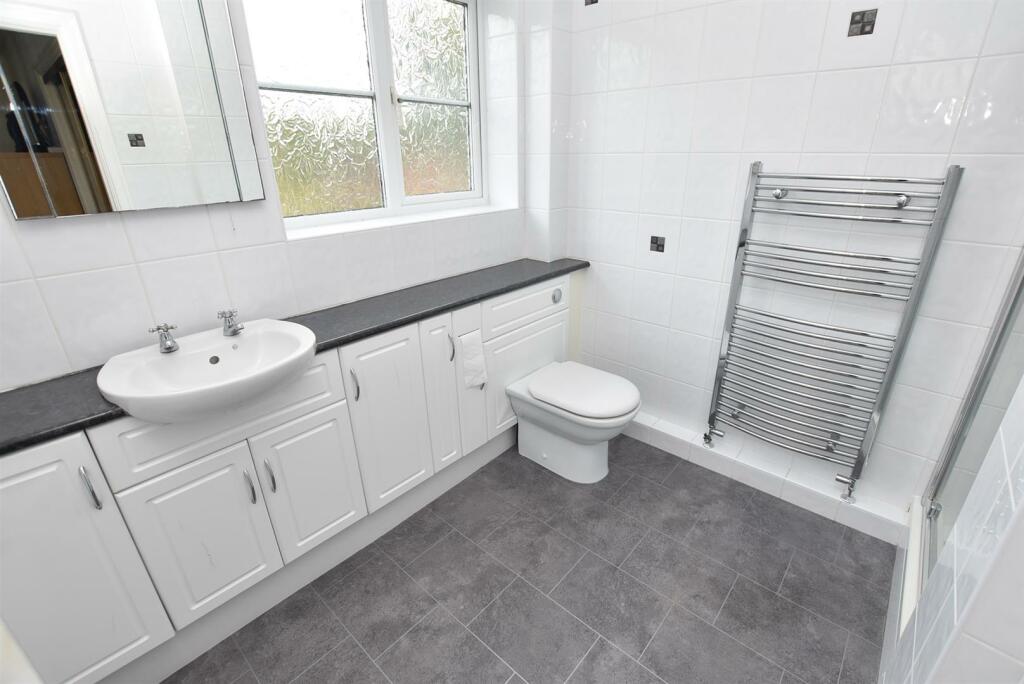 Additional property image - Ormesby Grove, Raby Mere