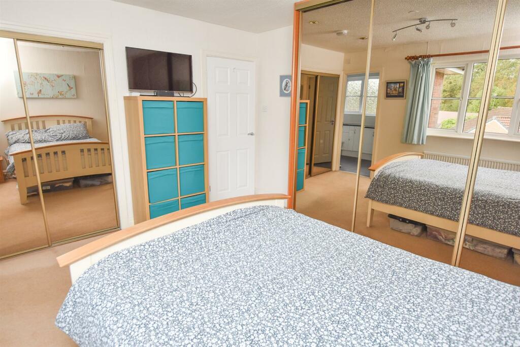 Additional property image - Ormesby Grove, Raby Mere