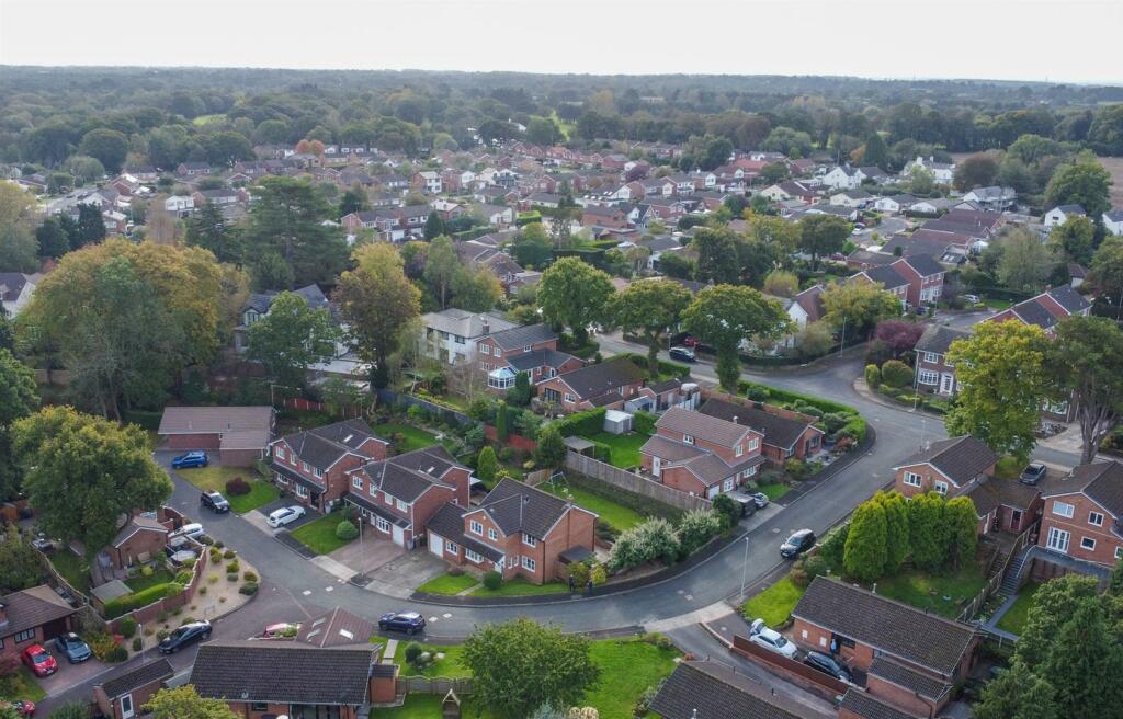 Additional property image - Ormesby Grove, Raby Mere