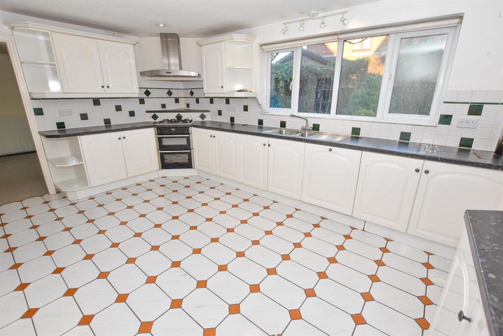 Additional property image - Plymyard Avenue, Bromborough