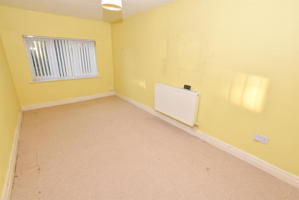 Additional property image - Plymyard Avenue, Bromborough