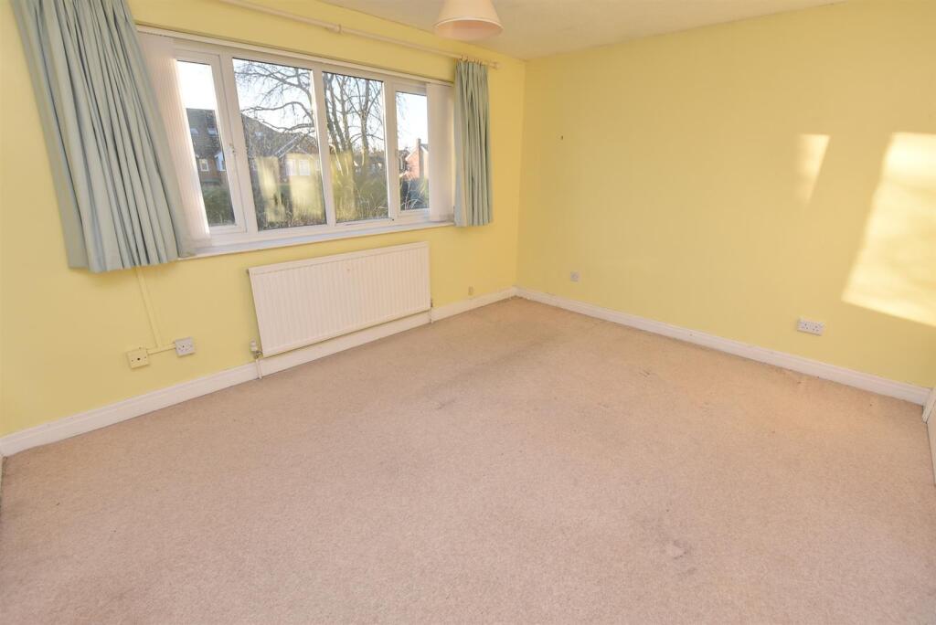 Additional property image - Plymyard Avenue, Bromborough