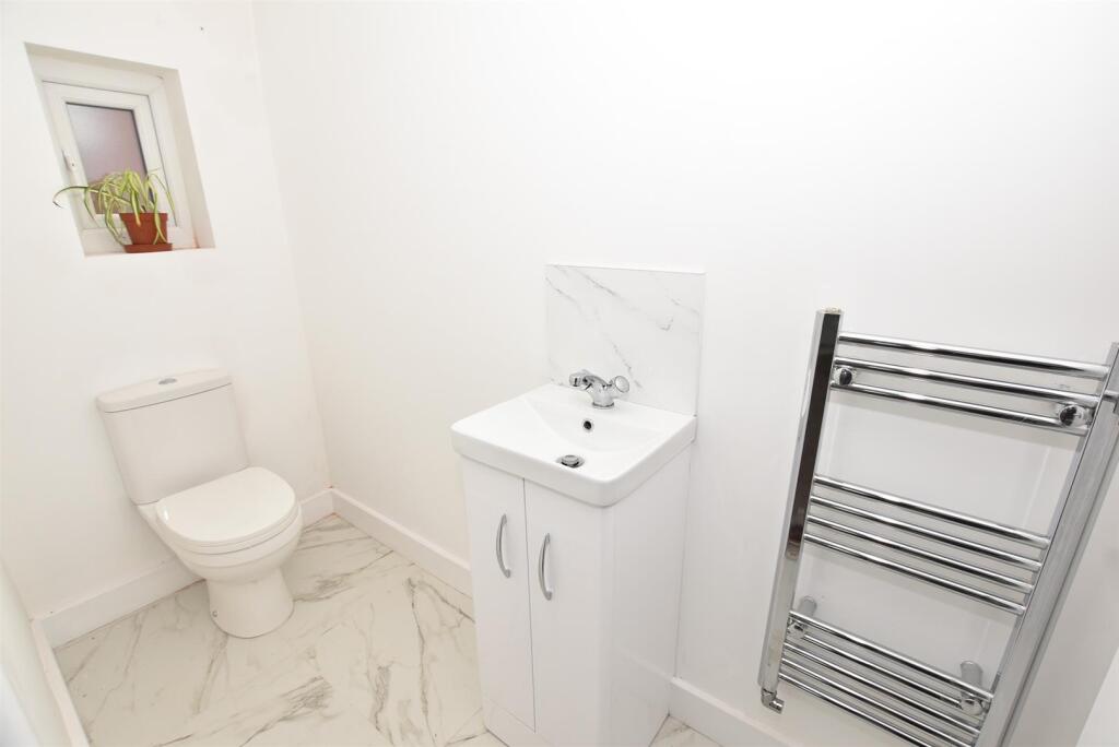 Additional property image - Greenfields Avenue, Bromborough