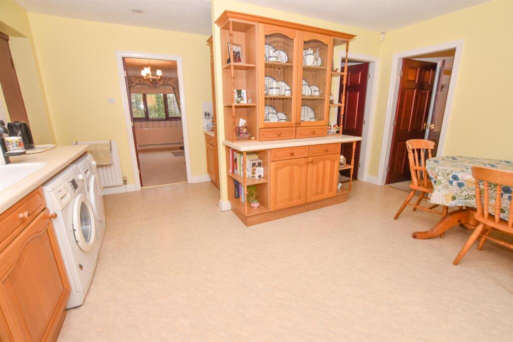 Additional property image - Kingsbrook Way, Bebington