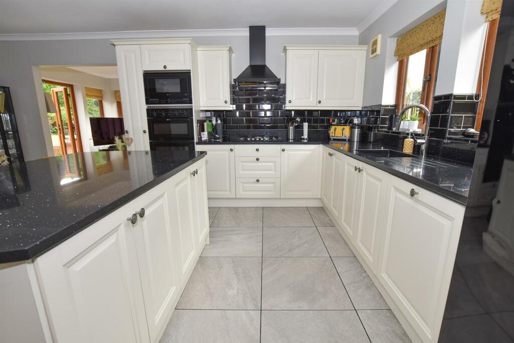 Additional property image - Dibbinsdale Road, Bromborough