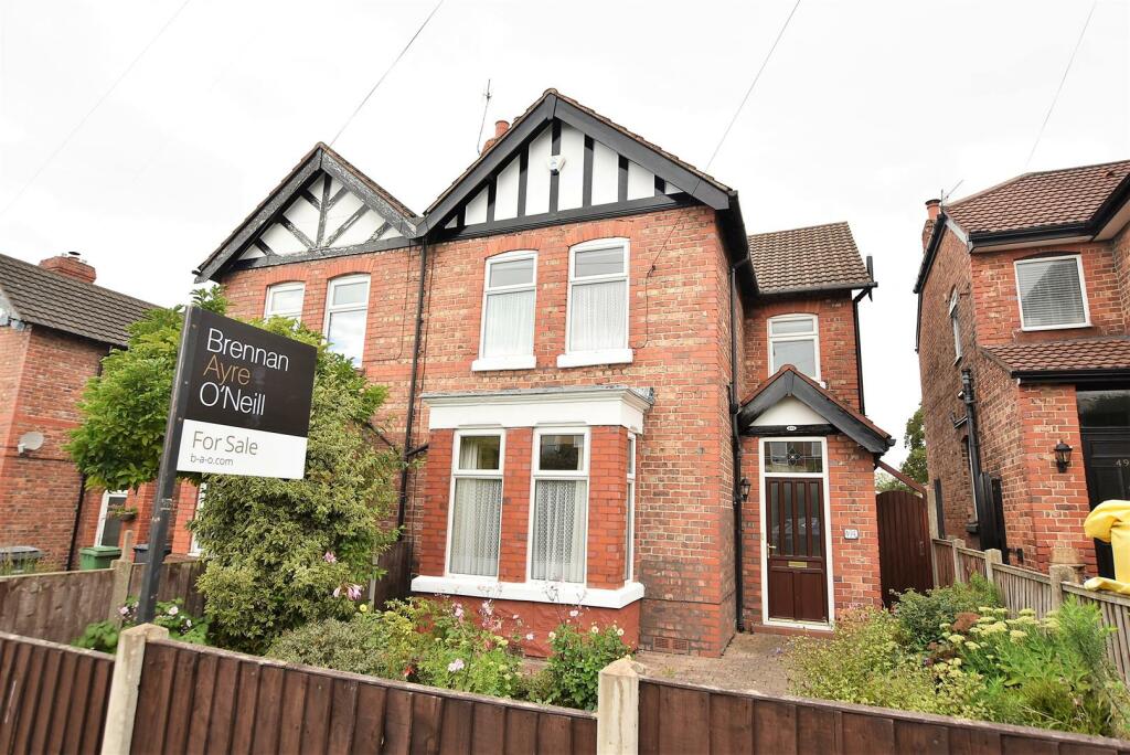 4 bedroom semidetached house for sale in Woodchurch Road, Prenton, CH43