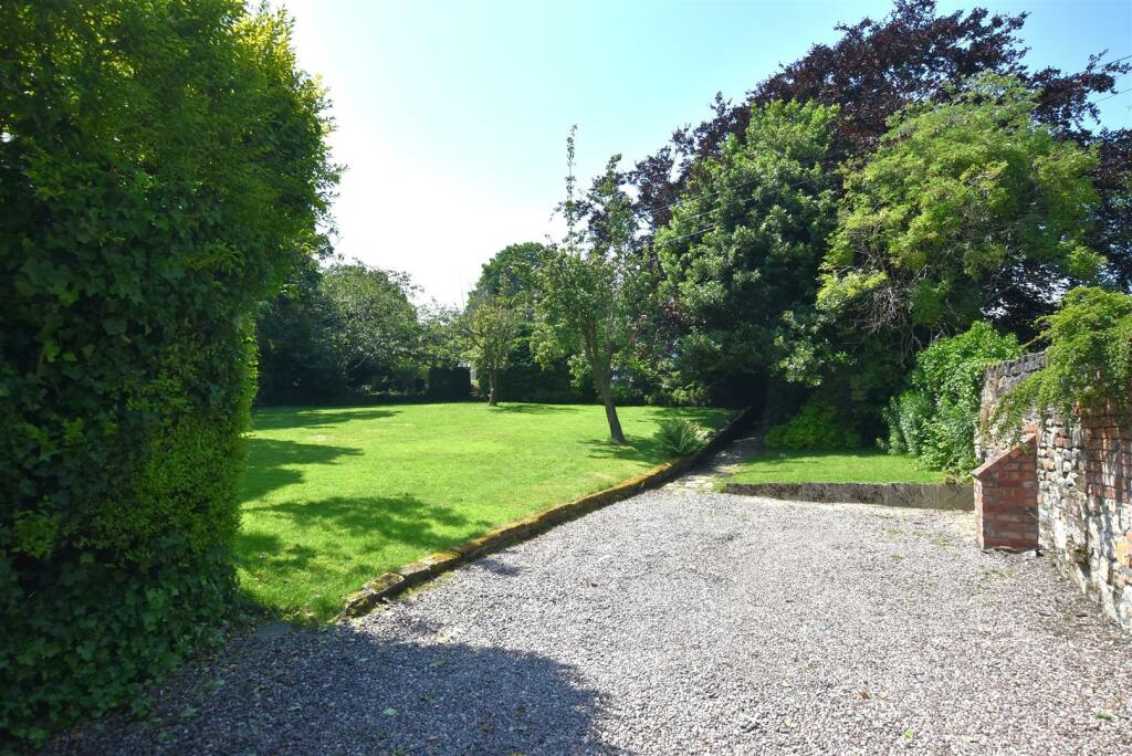 Additional property image - Mount Pleasant, Oxton