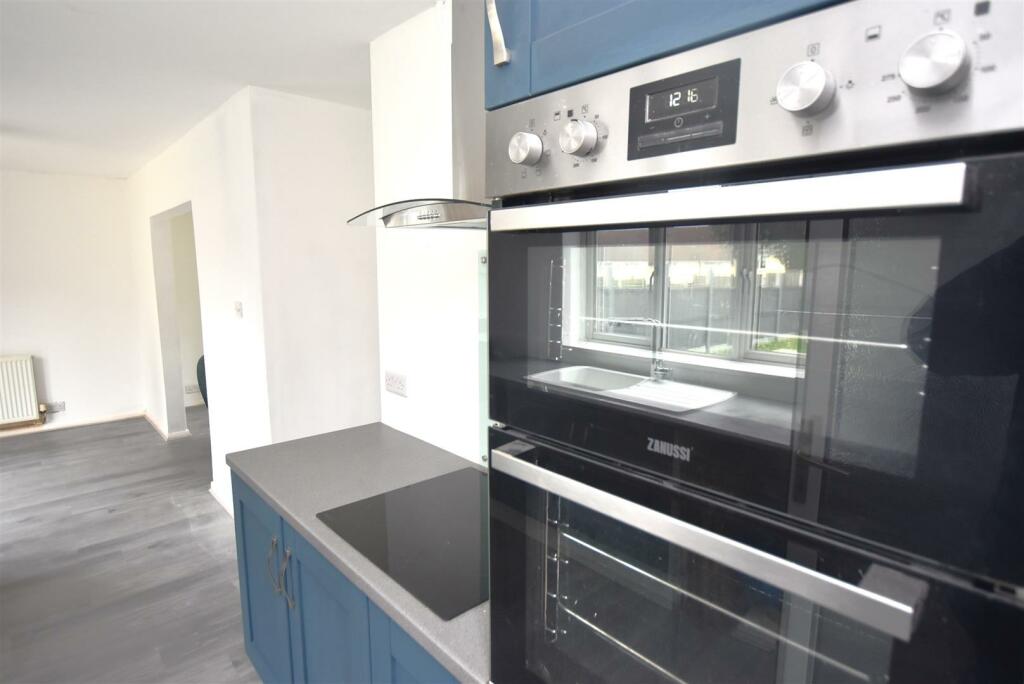 Additional property image - Robin Way, Woodchurch