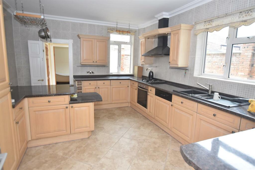 Additional property image - Park Road East, Birkenhead