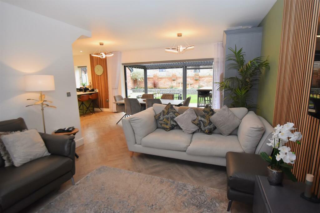 Additional property image - Jane Grove, Storeton, Wirral