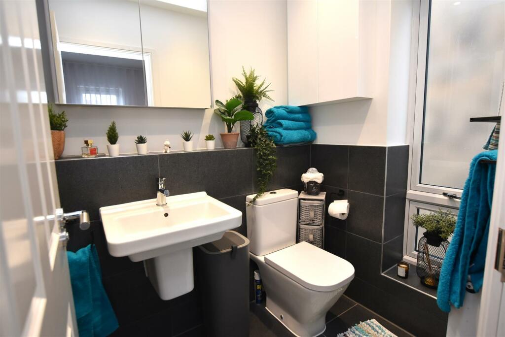 Additional property image - Jane Grove, Storeton, Wirral