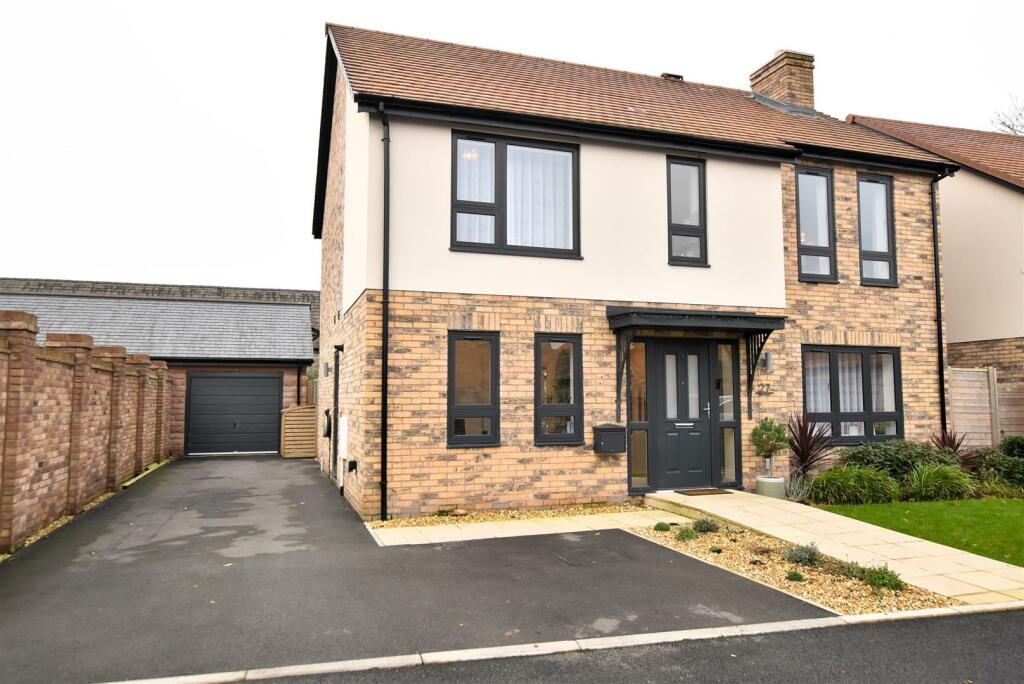 Additional property image - Jane Grove, Storeton, Wirral