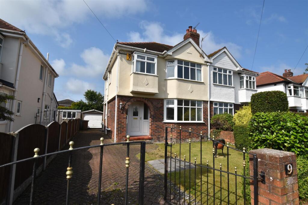 Main image of property: Fieldway, Meols, Wirral
