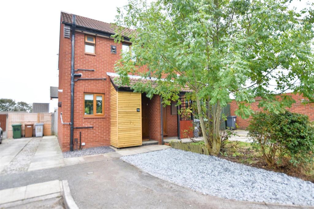 2 bedroom semi-detached house
