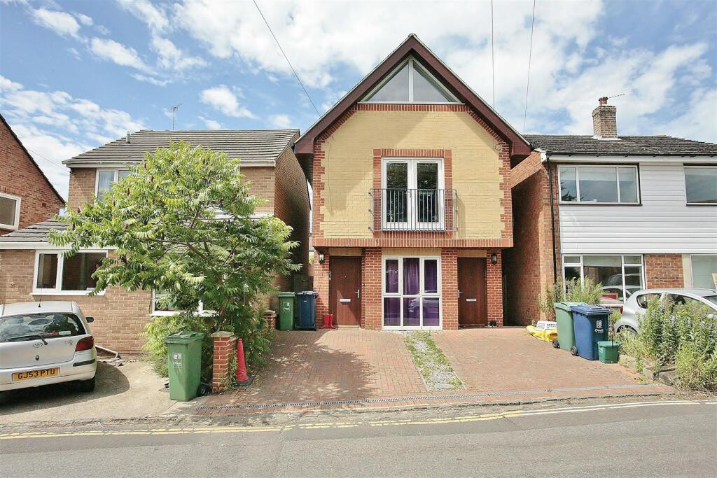 Main image of property: HEADINGTON, OXFORD EPC RATING D