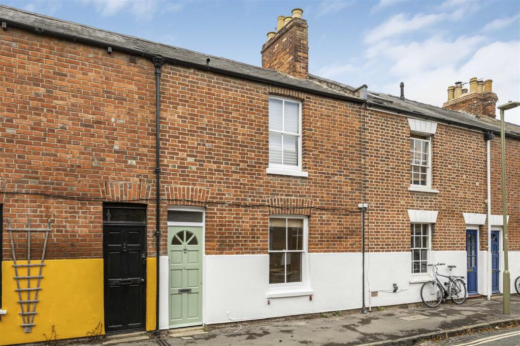 Main image of property: Earl Street, Oxford