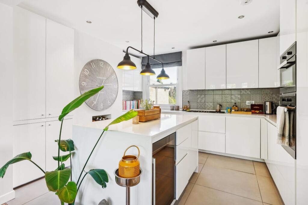 Main image of property: Greswell Street, London