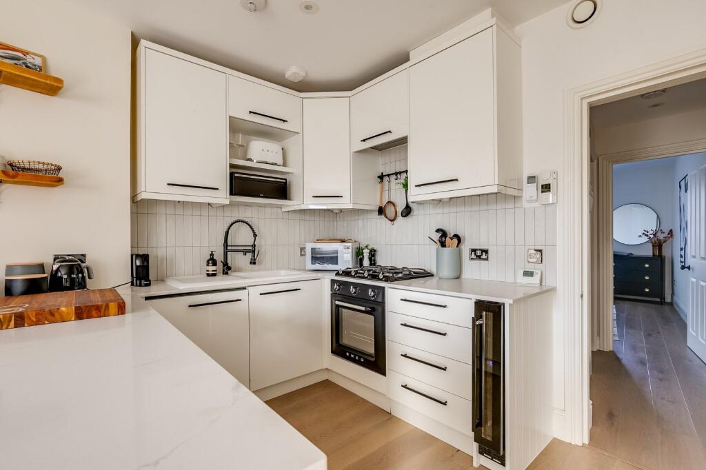 Main image of property: North End Road, London