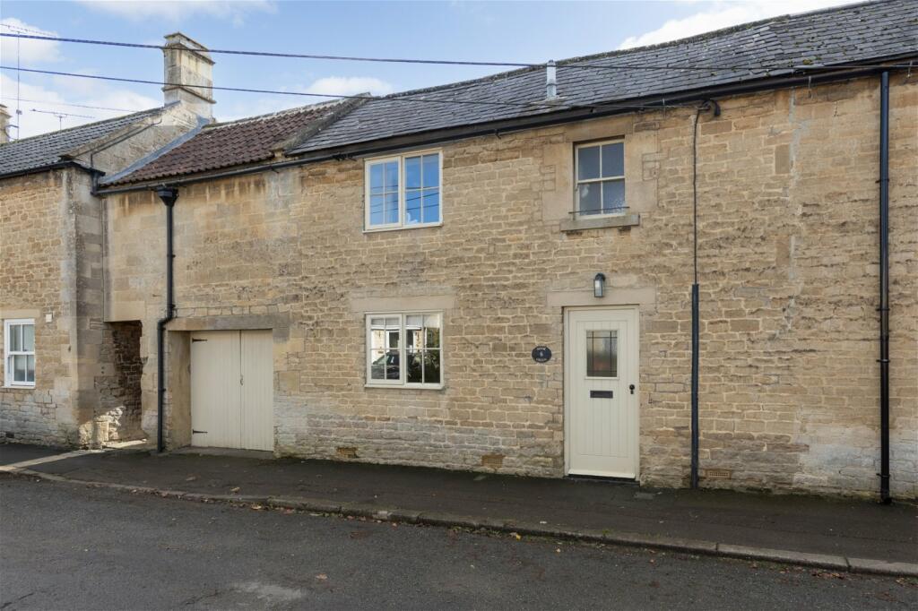 3 bedroom terraced house for sale in Moor Green, Neston, Corsham