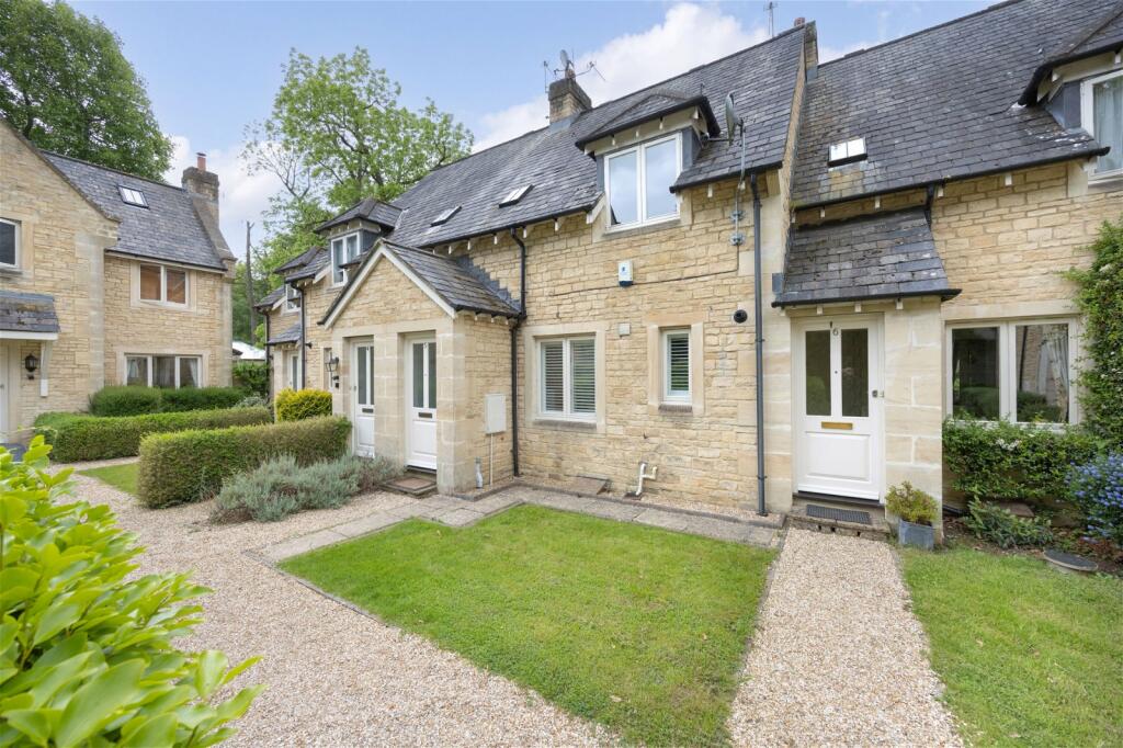 4 bedroom terraced house for sale in Farthingale Cottages, Academy