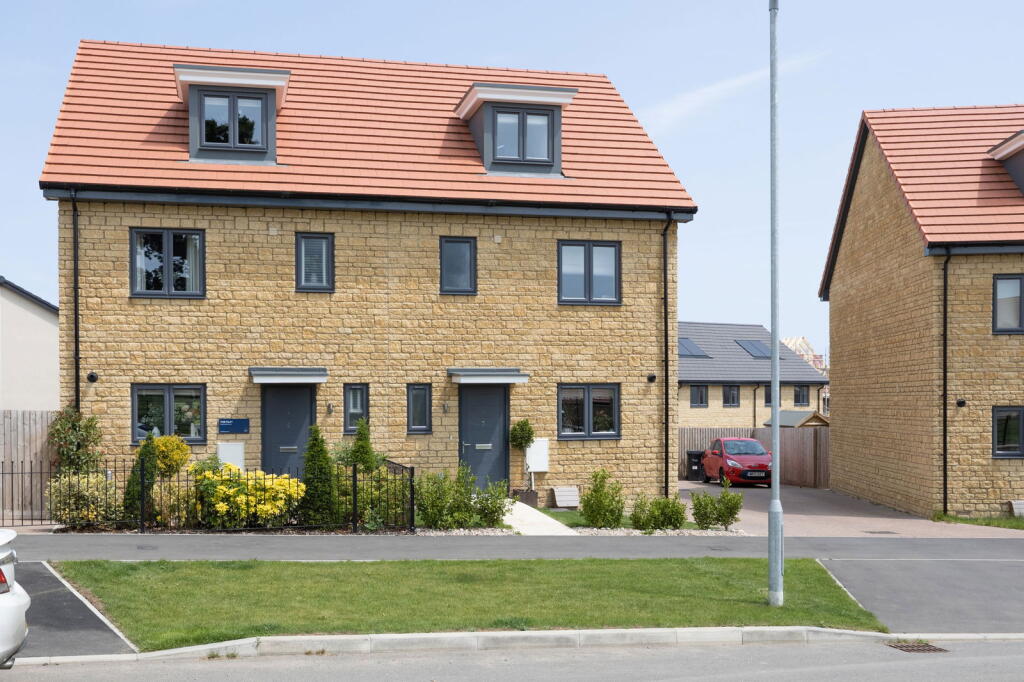 Main image of property: Chippenham, SN15 2QW