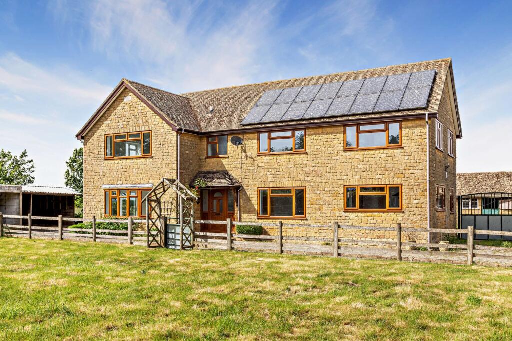 Main image of property: Hinton-in-the-Hedges, Brackley, Northamptonshire