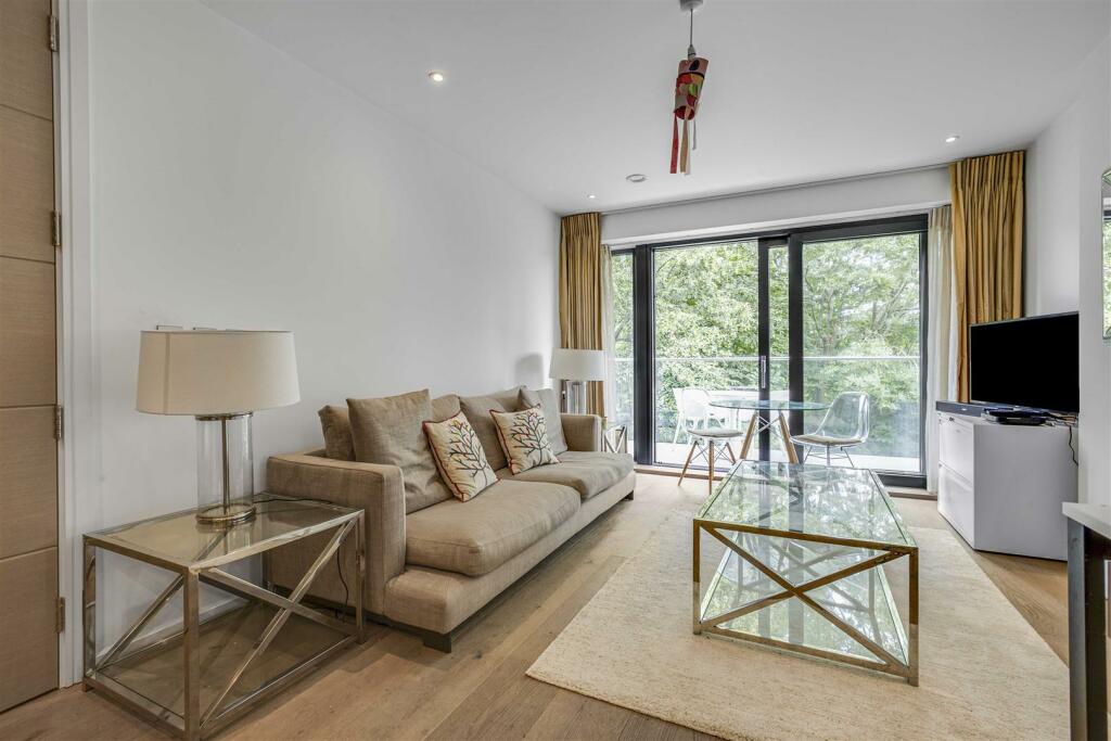 2 bedroom flat for rent in Lower Richmond Road, Putney, SW15