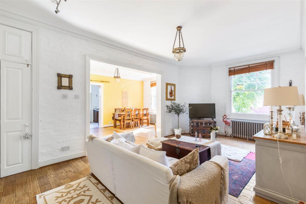 Main image of property: Sheengate Mansions, East Sheen, SW14