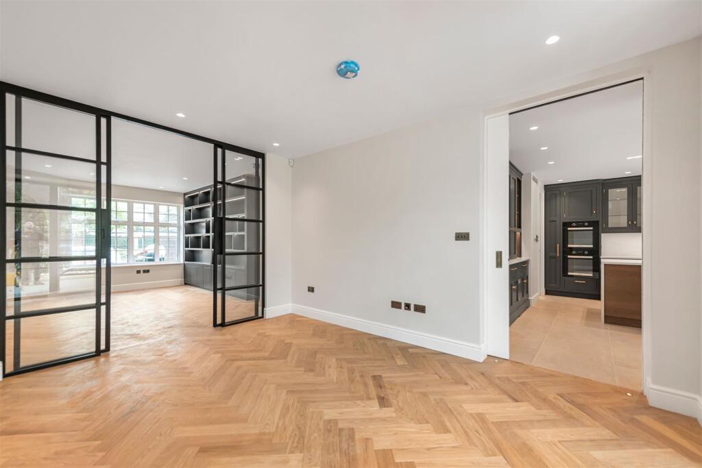 Main image of property: Hood Avenue, East Sheen, SW14