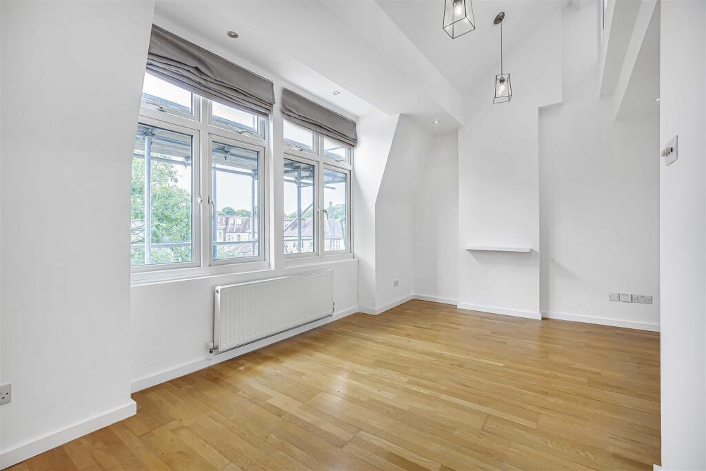 Main image of property: Upper Richmond Road West, East Sheen, SW14