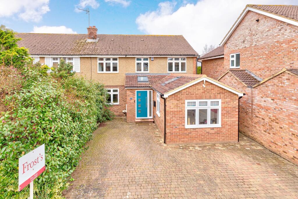 4 bedroom semi-detached house for sale in Tewin Close, St. Albans, Hertfordshire, AL4