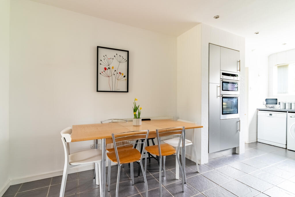 Additional property image - Fellowes Lane, Colney Heath, St. Albans, Hertfordshire, AL4