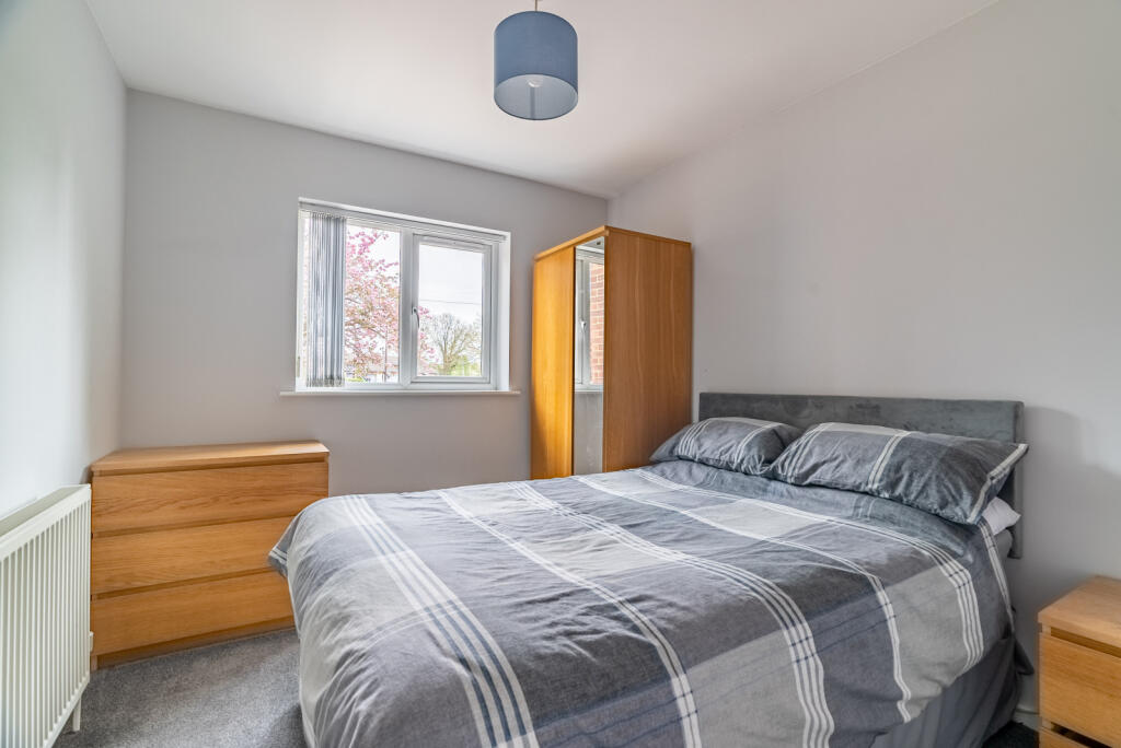 Additional property image - Fellowes Lane, Colney Heath, St. Albans, Hertfordshire, AL4