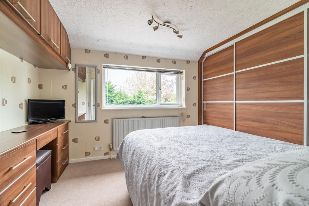 Additional property image - Fellowes Lane, Colney Heath, St. Albans, Hertfordshire, AL4