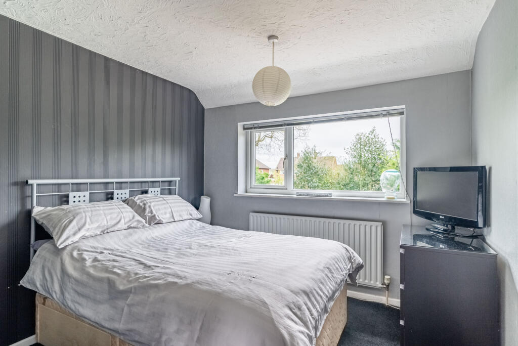 Additional property image - Fellowes Lane, Colney Heath, St. Albans, Hertfordshire, AL4
