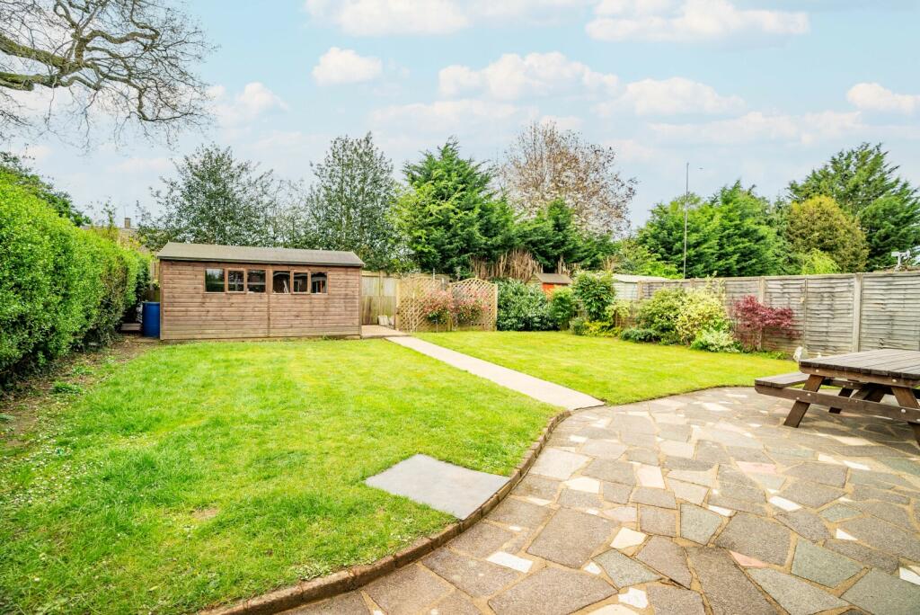 Additional property image - Fellowes Lane, Colney Heath, St. Albans, Hertfordshire, AL4