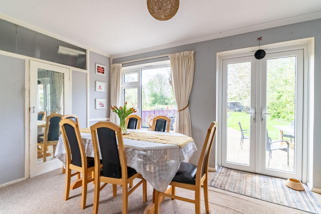 Additional property image - Pondfield Crescent, St. Albans, Hertfordshire, AL4