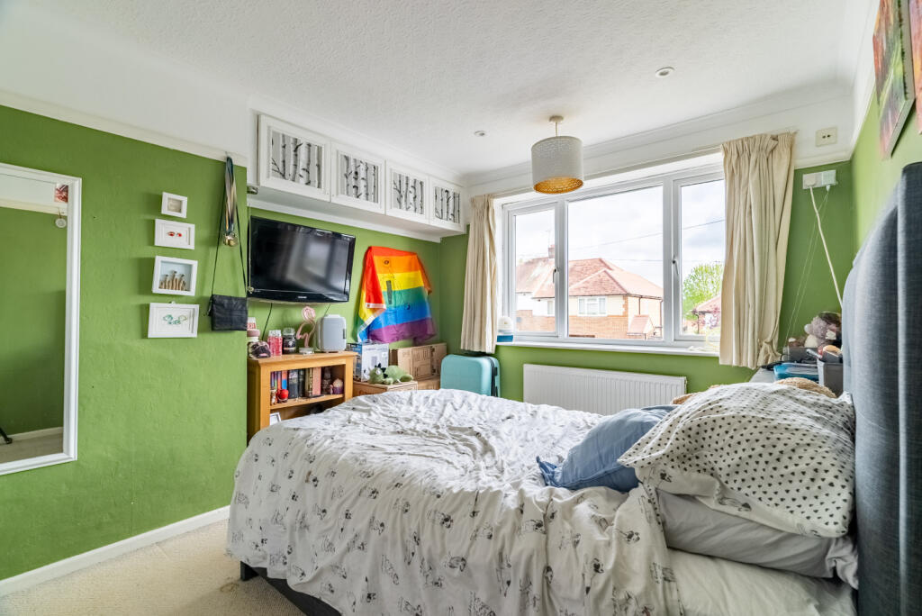Additional property image - Pondfield Crescent, St. Albans, Hertfordshire, AL4