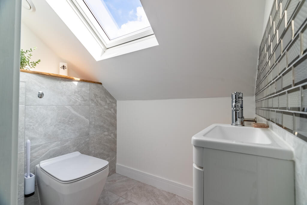 Additional property image - Pondfield Crescent, St. Albans, Hertfordshire, AL4