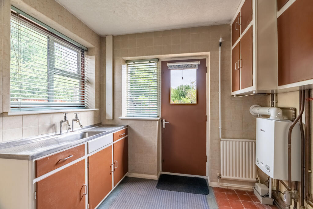 Additional property image - Barnfield Road, St. Albans, Hertfordshire, AL4