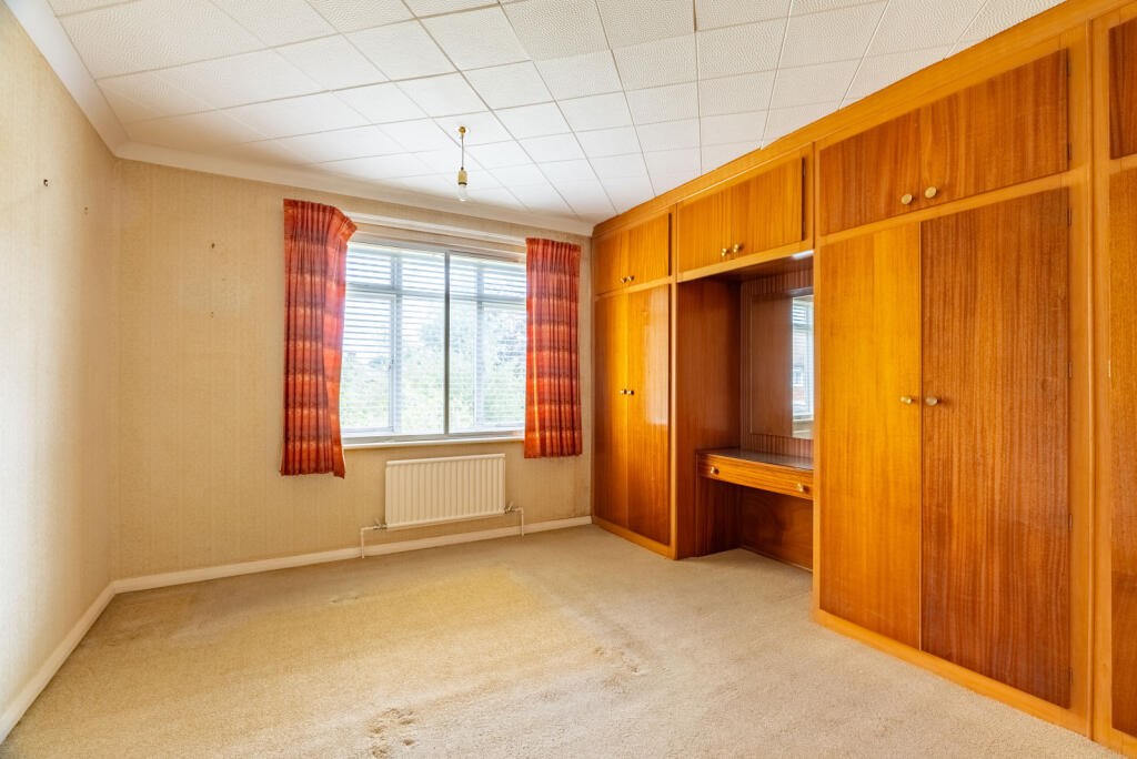 Additional property image - Barnfield Road, St. Albans, Hertfordshire, AL4