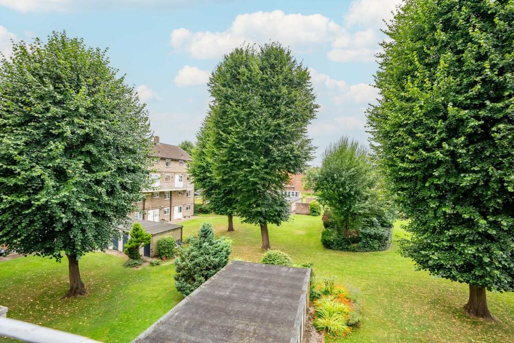 Additional property image - Hughenden Road, St Albans, Hertfordshire, AL4