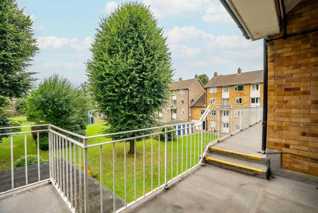 Additional property image - Hughenden Road, St Albans, Hertfordshire, AL4