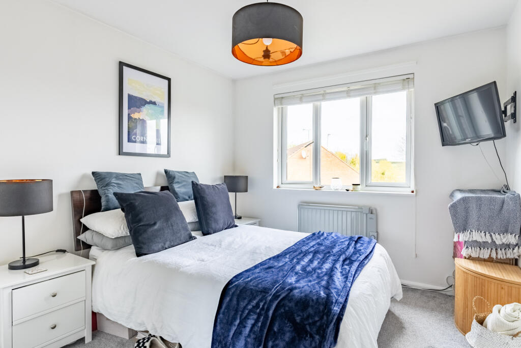 Additional property image - Beverley Gardens, St Albans, AL4